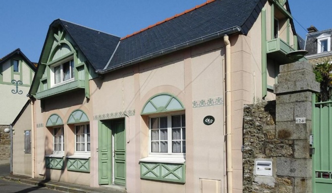 Holiday Home St- Malo - BRE01205-F