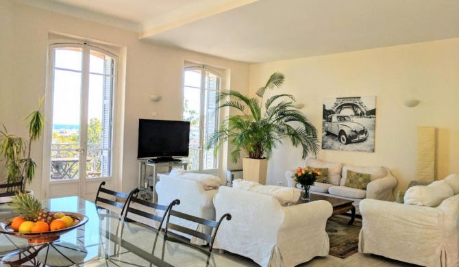 Citilet Louis Blanc 1,2,3 - Three gorgeous, open-plan apartments