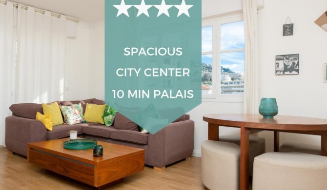 CANNES CITY CENTER 2-minute walk to the beaches with parking space!