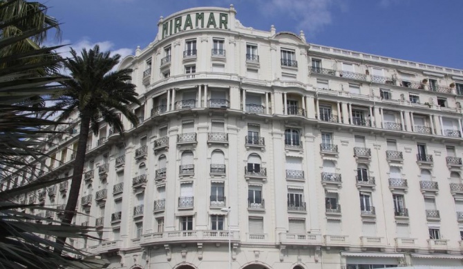 PALAIS MIRAMAR 65 BD DE LA CROISETTE CANNES