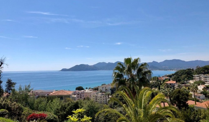 T2 superbe vue mer Cannes