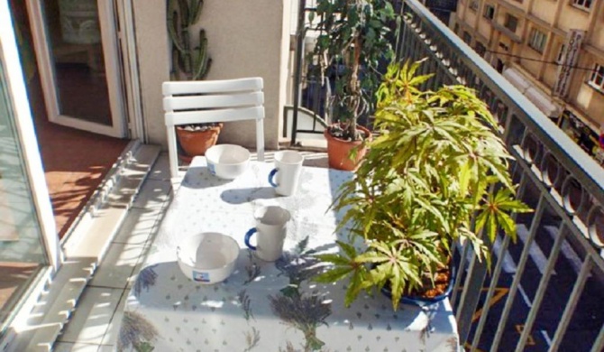 Appartement d'une chambre a Cannes a 300 m de la plage avec vue sur la ville balcon et wifi