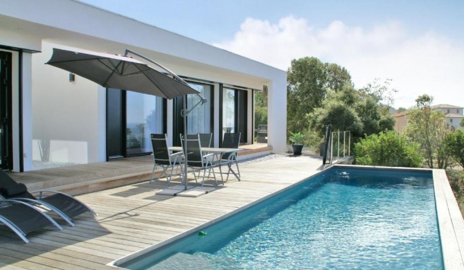 Spacious villa in Albitreccia with Swimming Pool