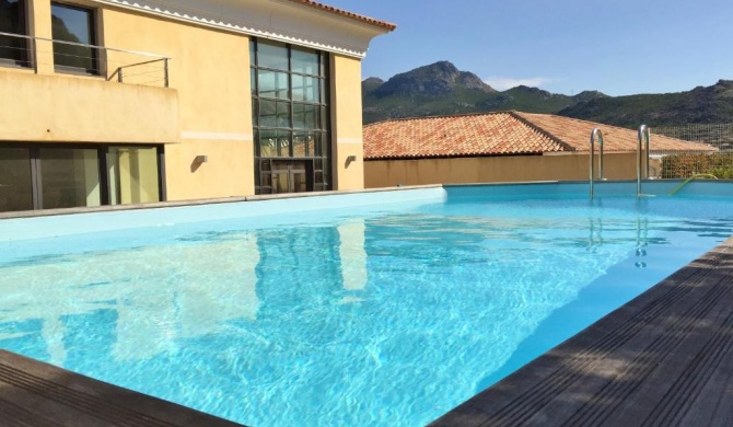 Villa de 7 chambres avec vue sur la mer piscine privee et jardin clos a Calvi